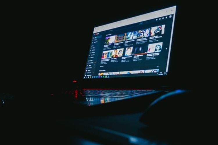 Cara Mengubah Warna Youtube Menjadi Hitam. Cara Mengubah Tampilan YouTube Jadi Hitam di HP dan Desktop