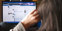 Cara Mengatasi Facebook Kena Blokir. Kena 'tag' memalukan di Facebook? Ini cara menghilangkannya
