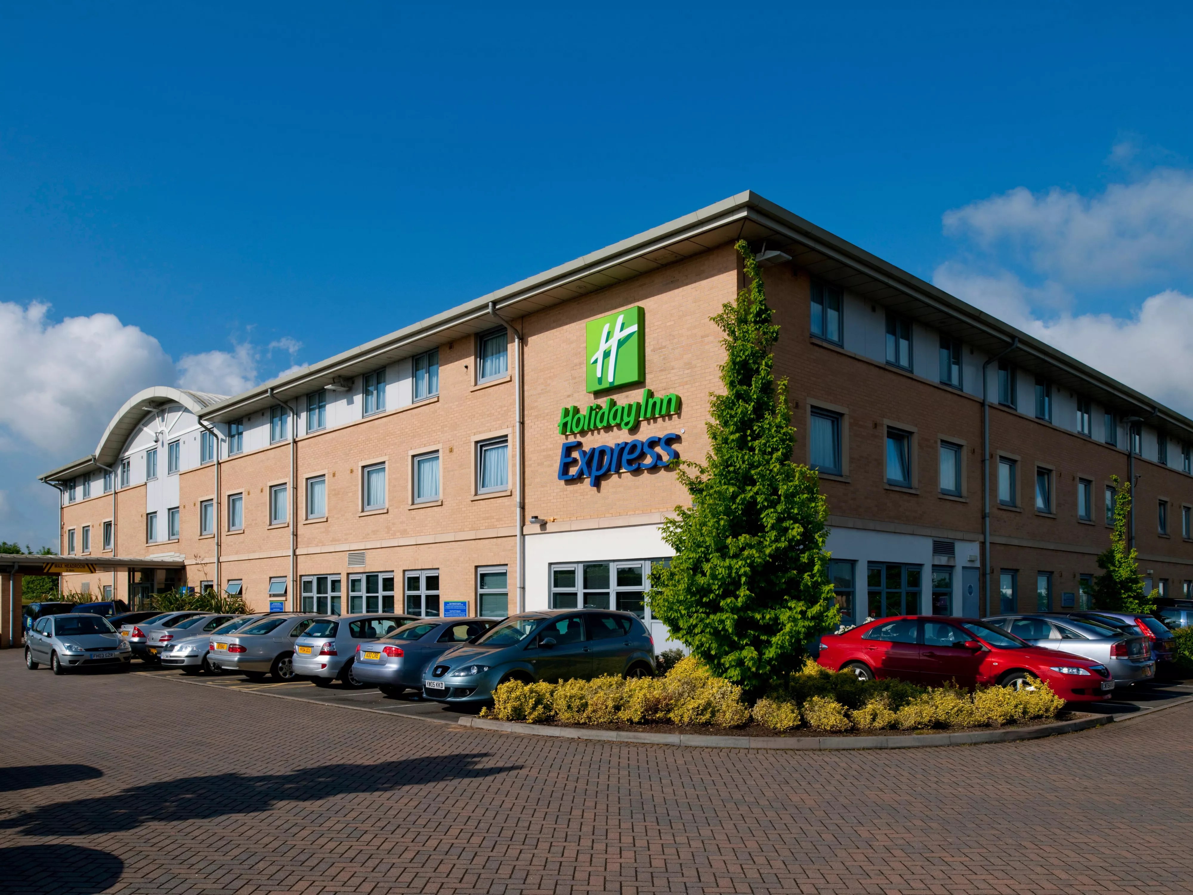 Download Sorotan Instagram Sendiri. Holiday Inn Express East Midlands Airport Hotel in Derby by IHG