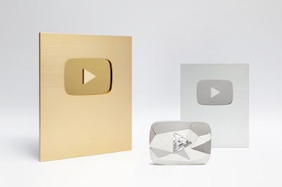 Urutan Play Button Youtube. YouTube Creator Awards