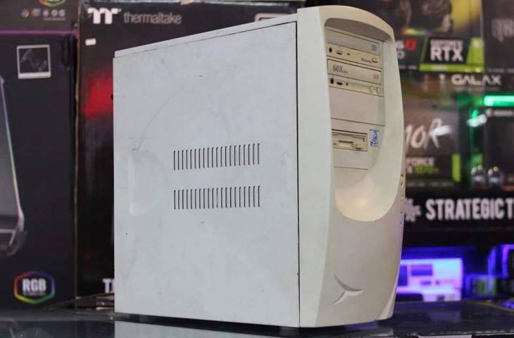 Facebook Tampilan Pc. Tampilan PC Gaming Ini Jadul Banget, Tapi Isinya Bikin Melongo