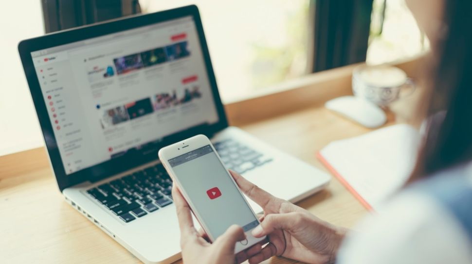 Cara Mendapat Dollar Dari Youtube. 8 Cara Dapat Uang dari YouTube dengan Mudah, Sukses Modal