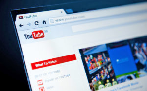 Konten Youtube Yang Banyak Ditonton. 10 Jenis Video Populer di YouTube yang Banyak Ditonton Orang