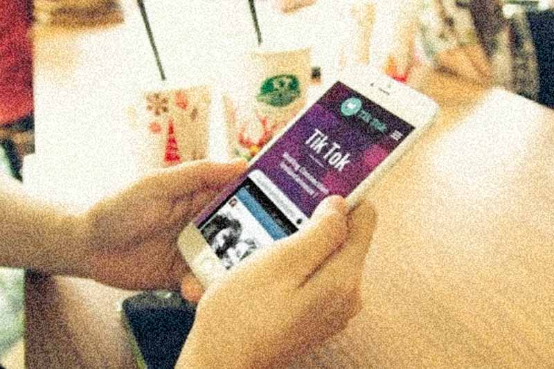 Cara Mengirim Video Tiktok Dari Draft Ke Wa. Cara Simpan Draft Video Tik Tok Ke Galeri