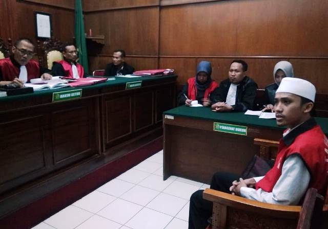 Grup Wa Jual Beli. Sidang Jual Beli Bayi Via Online Hadirkan Pembuat Grup WA