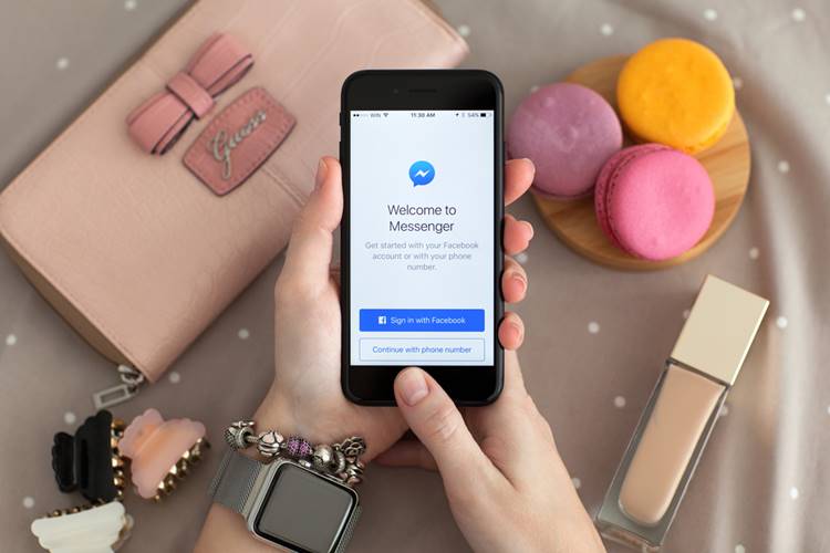 Cara Mengganti Foto Facebook. Cara Mengganti Facebook Messenger dengan Versi yang Jauh