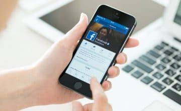 Menyembunyikan Terakhir Online Facebook. Cara Menyembunyikan Status Online di Facebook Agar Terlihat