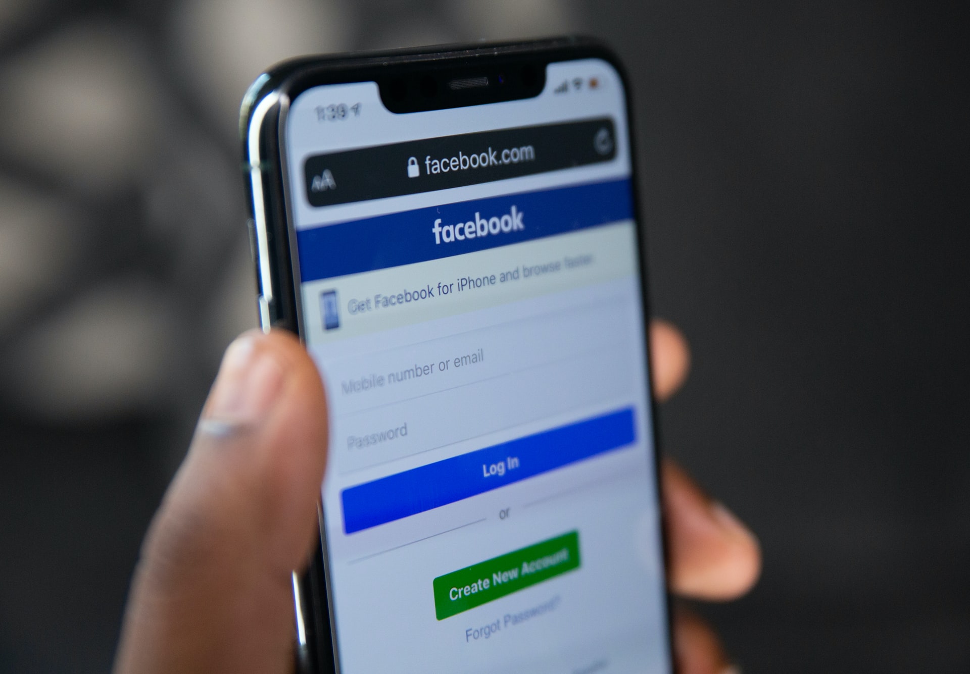 Cara Mengembalikan Pesan Facebook Yang Dihapus. Cara Mengembalikan Pesan yang Terhapus Di Facebook